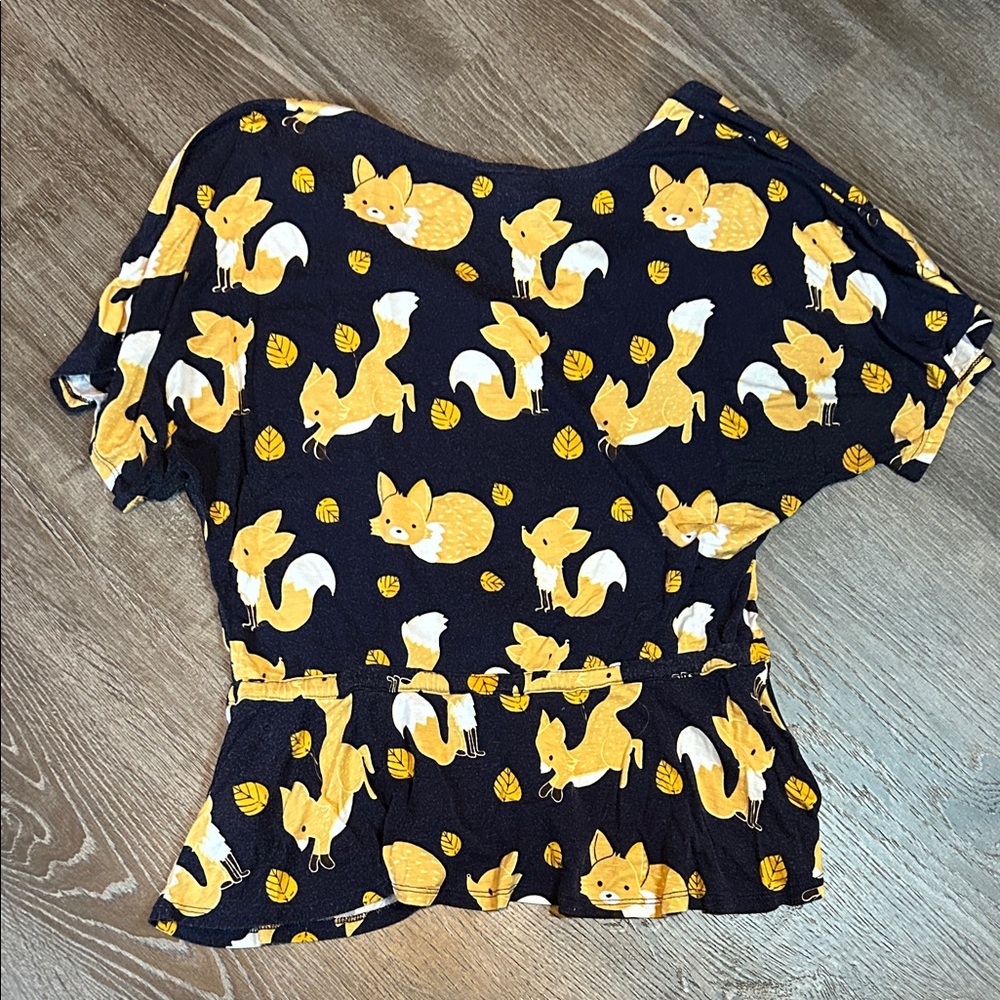 Modcloth Yellow and Cream Fox Print Blouse - Picture 3 of 4
